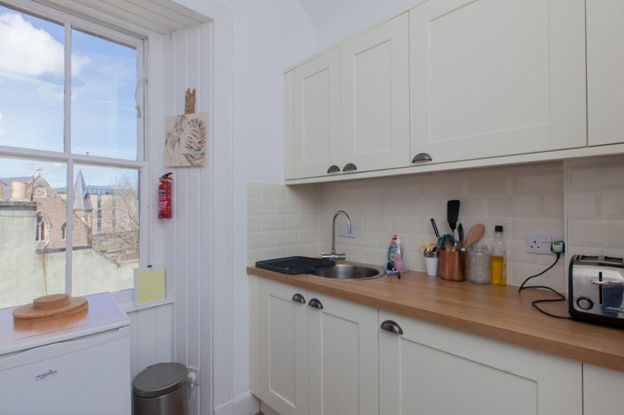 Ferienwohnung Charming City Centre Flat In Edinburgh Exterior foto